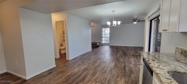 Foto del edificio - 4211 22nd Ave SW