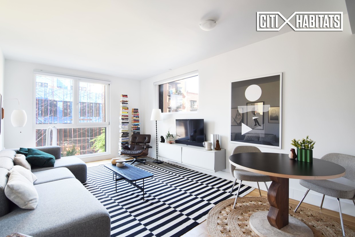Foto principal - 138 Sackett St