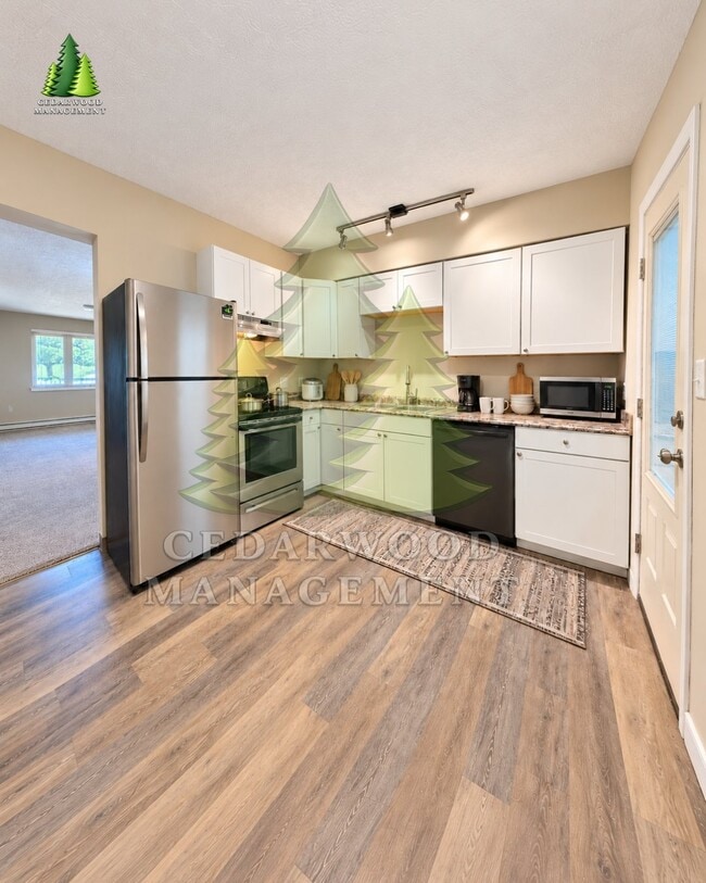 Building Photo - 2424-2452-2452 Echo Valley Dr