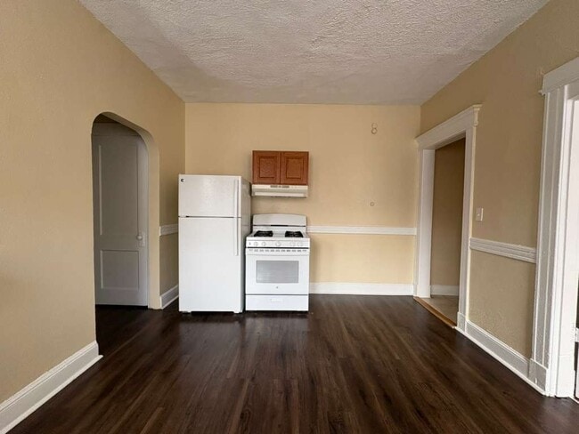 Foto del edificio - 56 Gilbert Ave