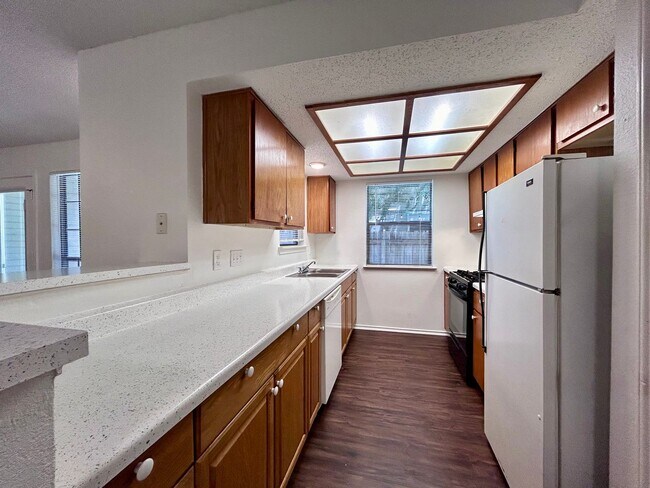 Building Photo - 9311 Kempler Dr