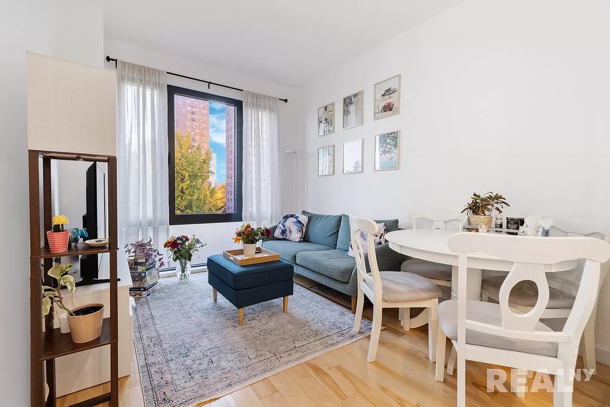 Primary Photo - 63 West 104th Street