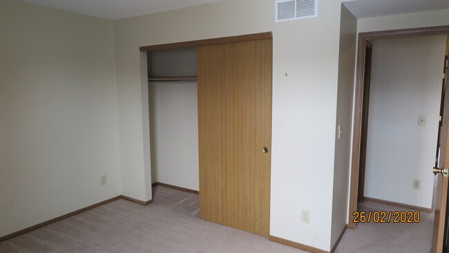 Foto del edificio - 178 Lexington Blvd
