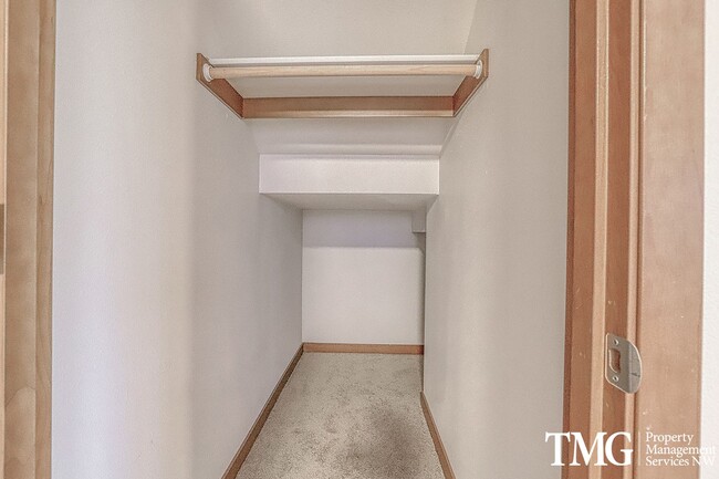 Foto del edificio - Brand New Construction 2 Story Duplex in W...