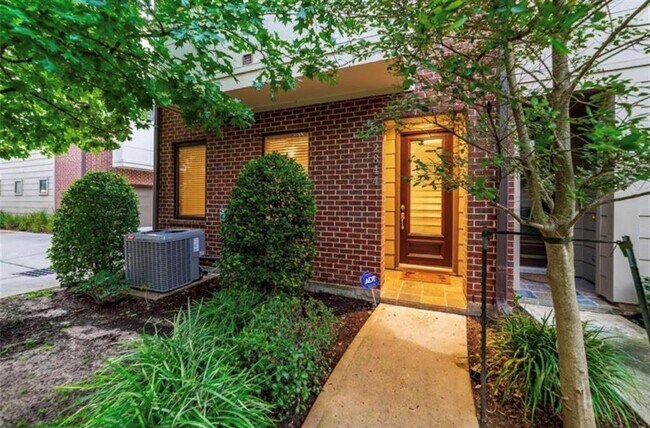 Foto del edificio - 2844 Leeland St
