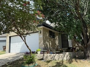Building Photo - 1707 Morningside Cove