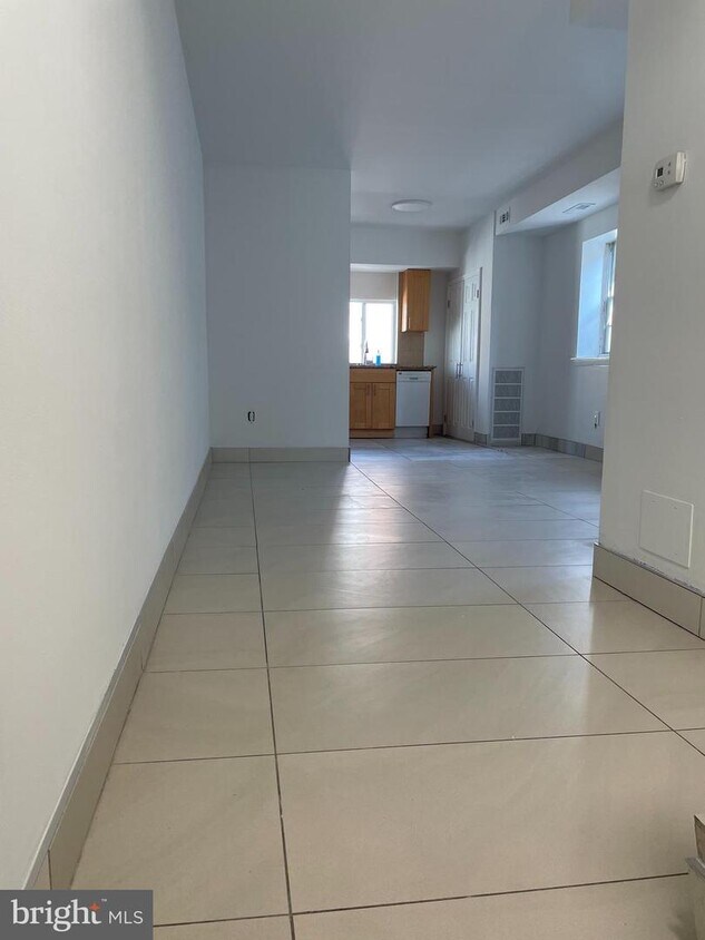 1221 Snyder Ave, Philadelphia, PA 19148 Room for Rent in Philadelphia