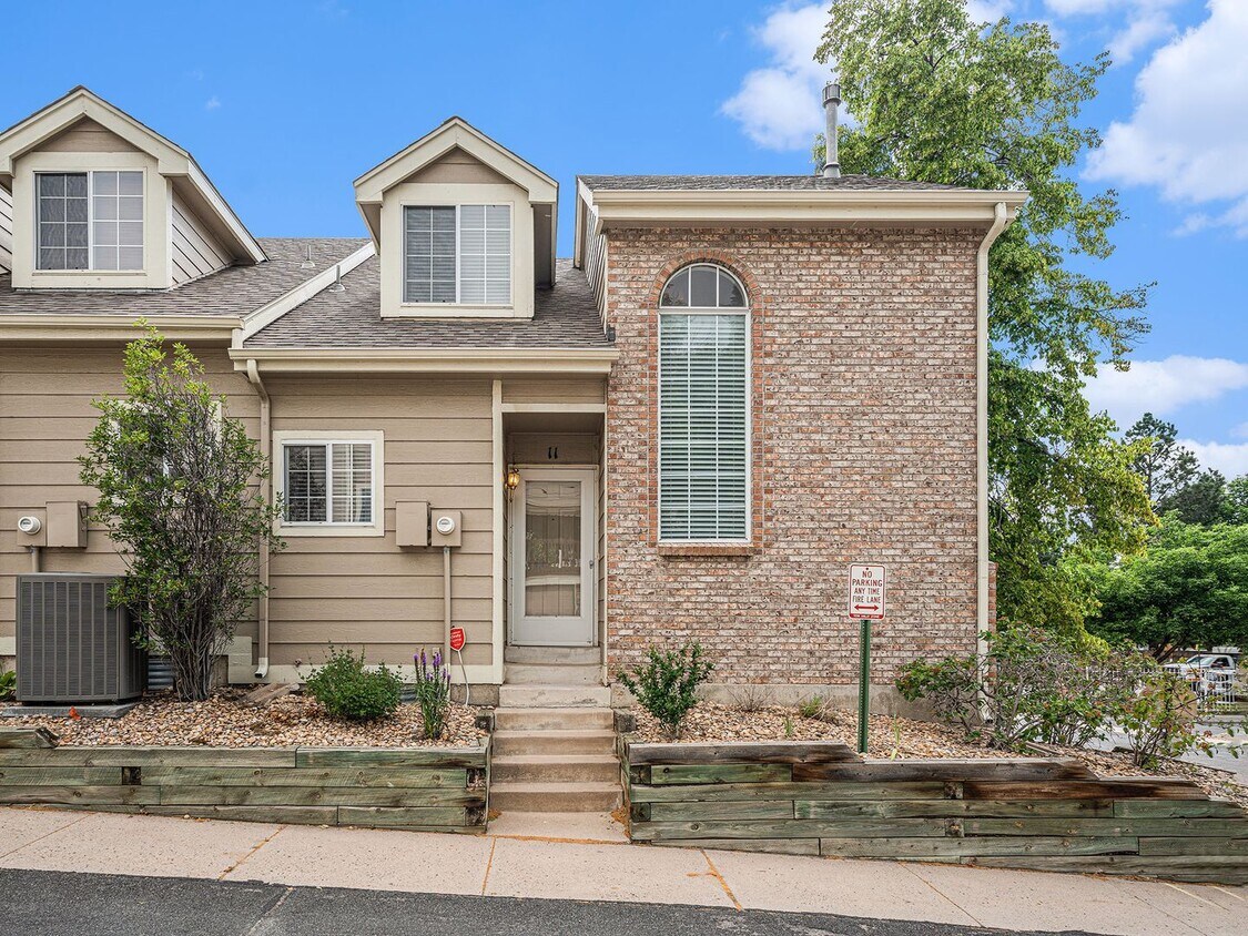 Foto principal - Light & Bright End Unit Townhouse