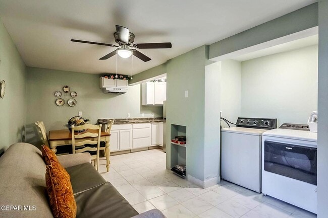 Building Photo - 619 E Nevada Ave