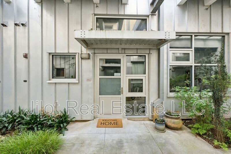 Foto principal - 1661 La France Street Northeast