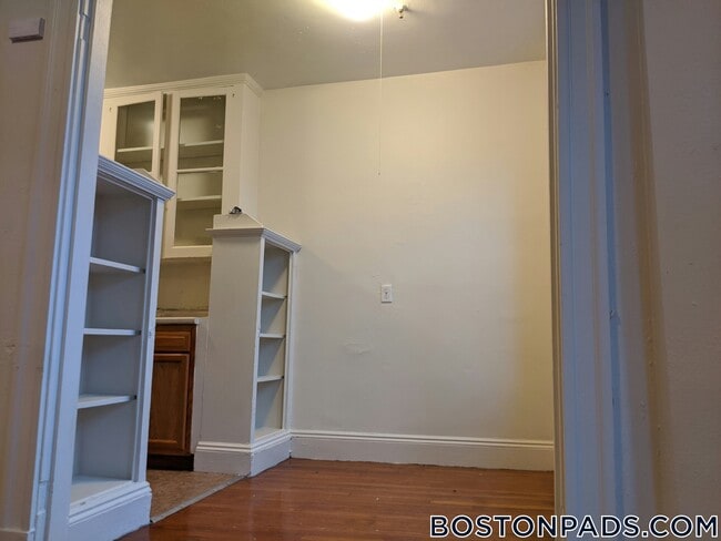 Building Photo - 1167 Boylston St
