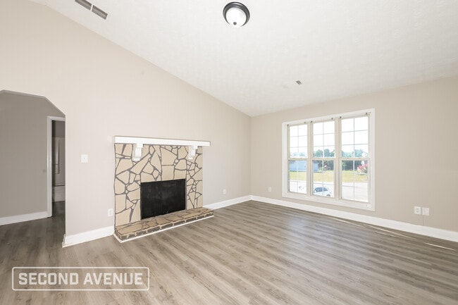 Building Photo - 1010 Brynn Dr