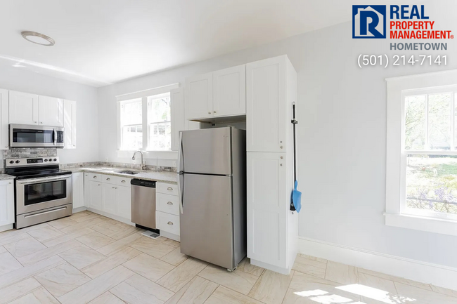 Foto del edificio - 315 W 22nd St