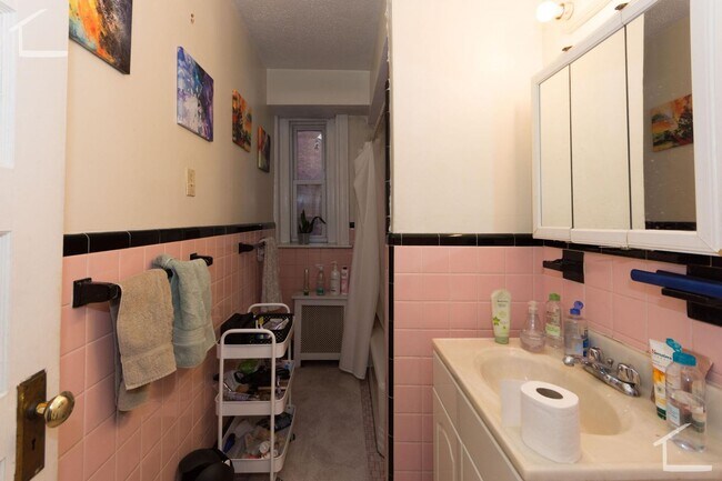 Foto del edificio - 1234 Beacon St