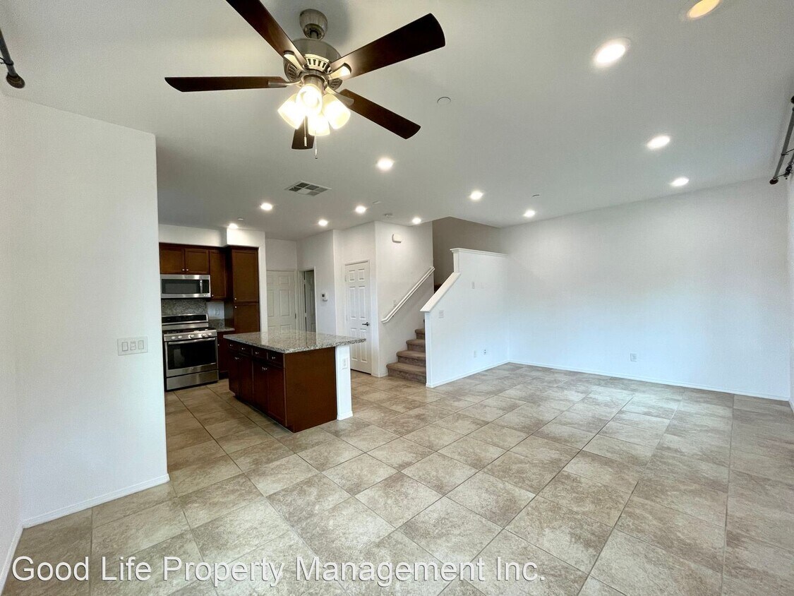 Primary Photo - 4 br, 2.5 bath House - 2770 Sparta Rd Unit 8
