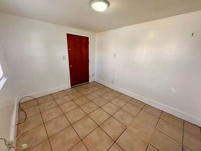 Foto del edificio - 2330 S Ferncreek Ave