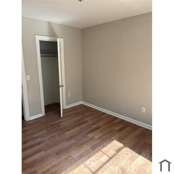 Foto principal - 5731 Court M