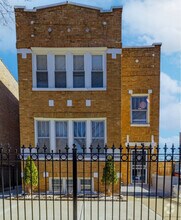Building Photo - 6429 S Richmond St