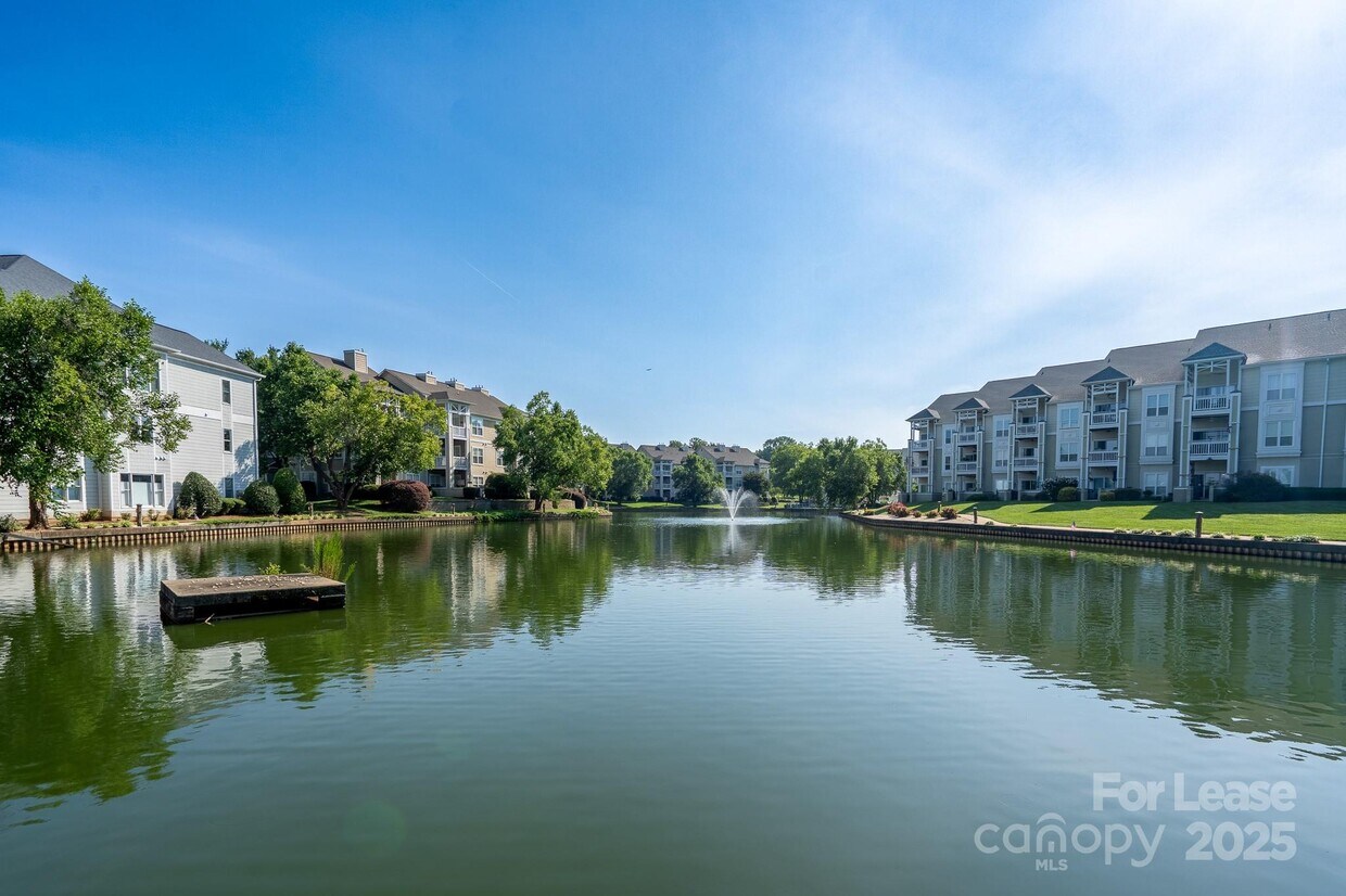 Foto principal - 18730 Nautical Dr