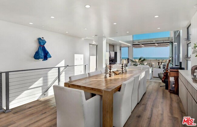Building Photo - 1255 Palisades Beach Rd