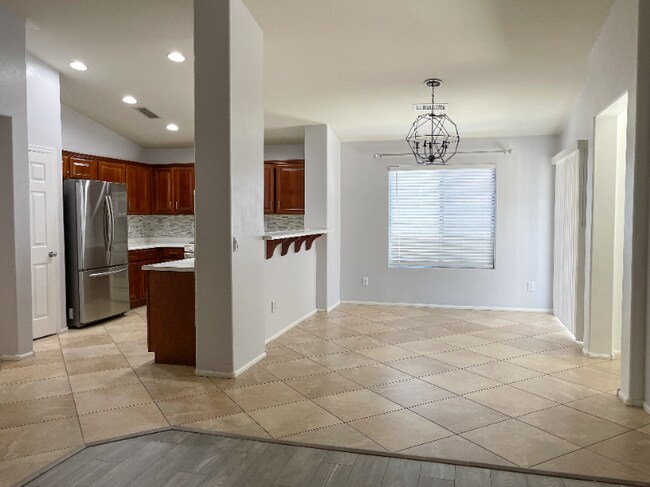 Building Photo - 44555 W Mescal Dr