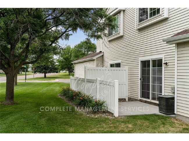 Building Photo - 15785 Flackwood Trail