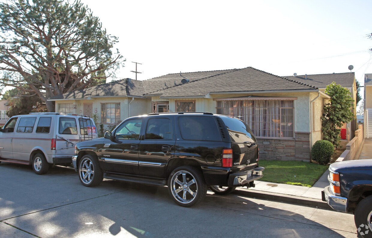 Foto del edificio - 2616 Broadway