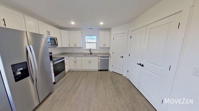 Photo - 14 Catawba Ave Townhome