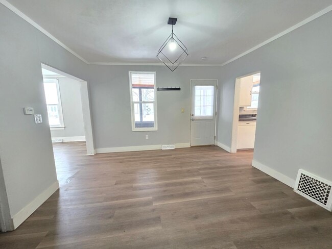 Building Photo - 4 Bed 1.5 Bath Single Family Home in Nekoosa - Now offering a 6 MONTH lease opportunity!