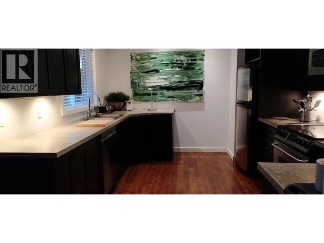 Photo du bâtiment - 2568 The Blvd