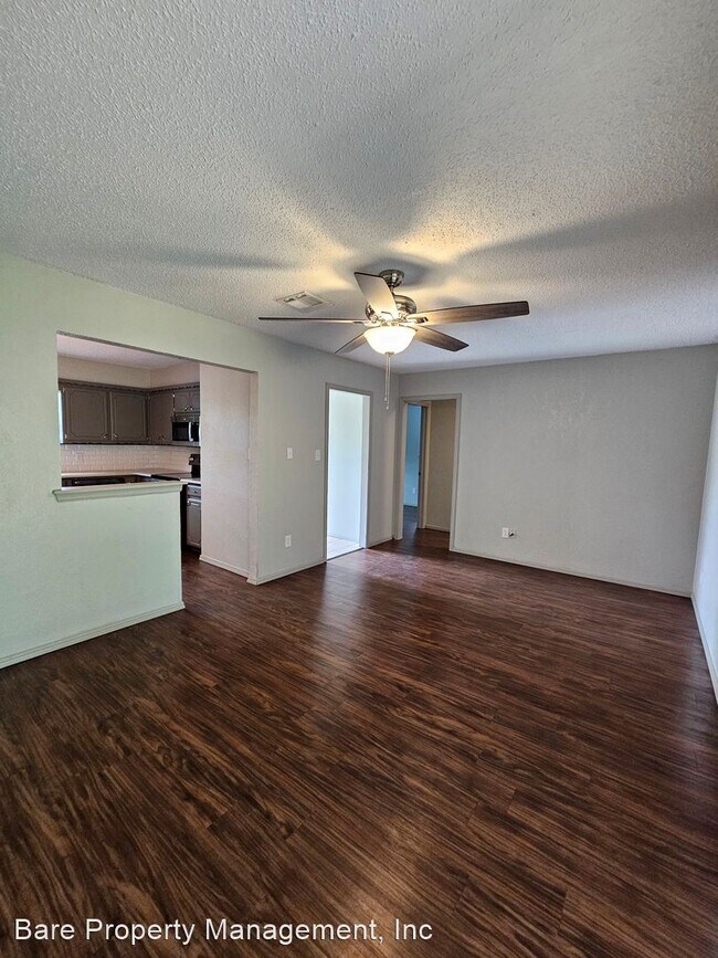 Foto del edificio - 3 br, 1 bath House - 1517 Willowcliff Court