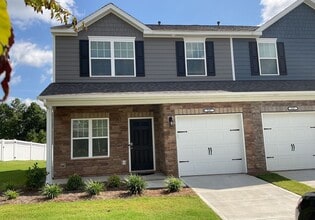 Building Photo - 341 Zocalo Dr