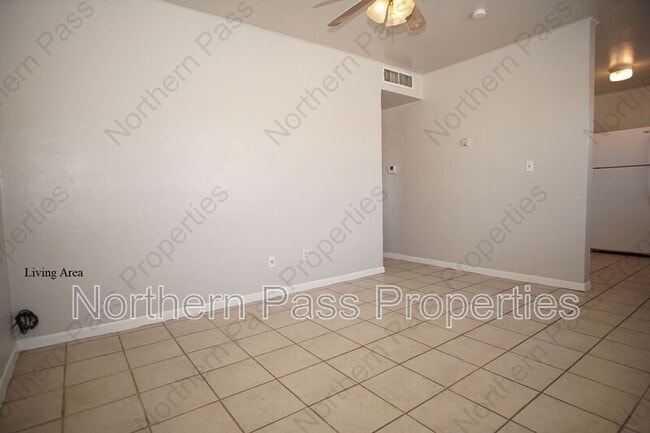 Building Photo - 7309 Alameda B