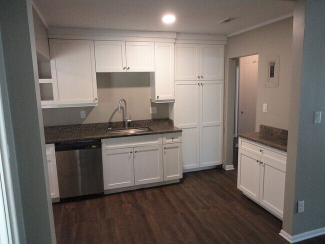 Foto del edificio - 401 NW 36th Ter