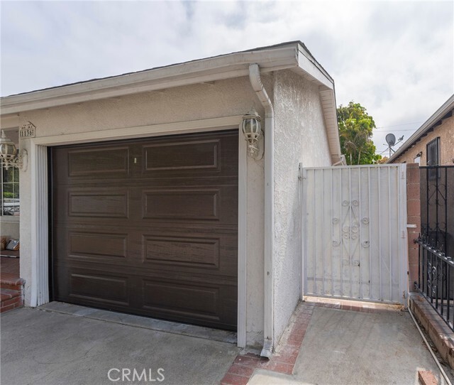 Building Photo - 1136 Cary Ave