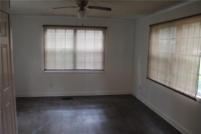 Building Photo - 855 Azalea Rd