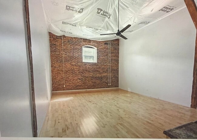 Building Photo - 222 Bolivar St