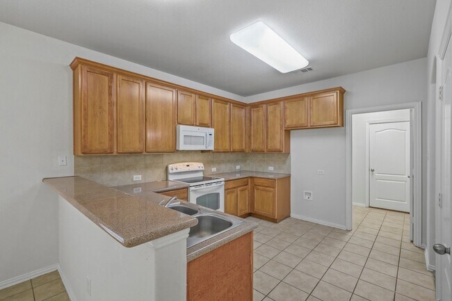 Foto del edificio - 440 Bentson Dr