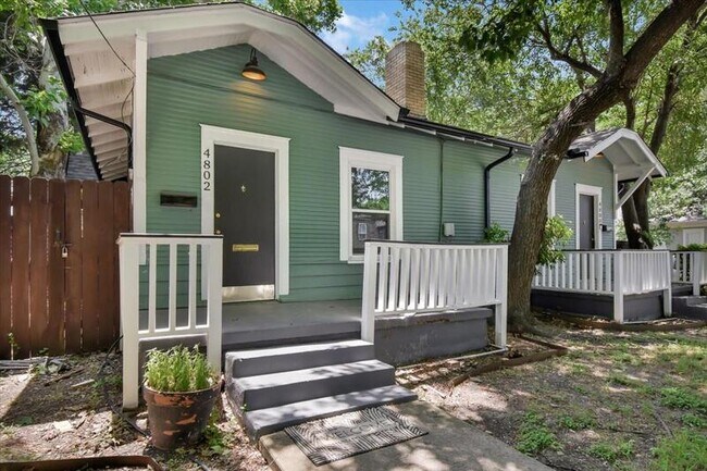 Building Photo - 4802 Junius St