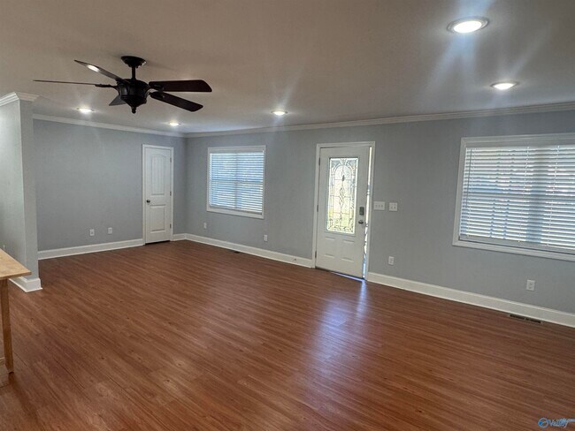 Building Photo - 186 Jones Cir