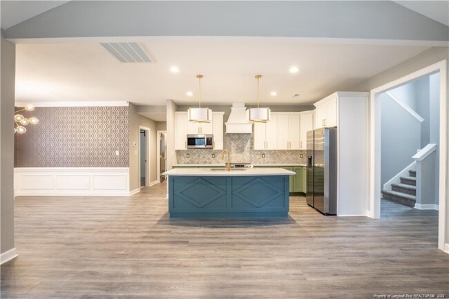 Building Photo - 15981 Old Orchard Ct