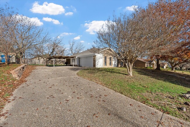 Building Photo - 3/ Midway ISD