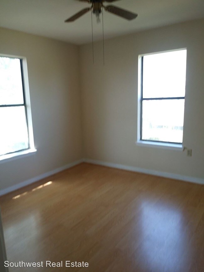 Building Photo - 2 br, 1 bath House - 511 Dixie