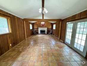 Building Photo - 216 Shadywood Ln