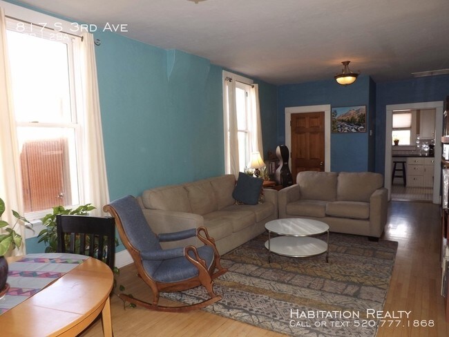 Building Photo - Armory Park 2-Bedroom Home with Casita
