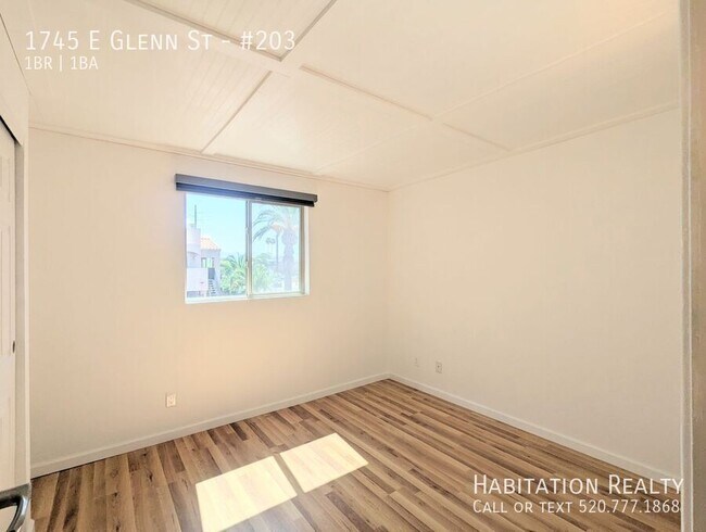 Foto del edificio - 1745 E Glenn St
