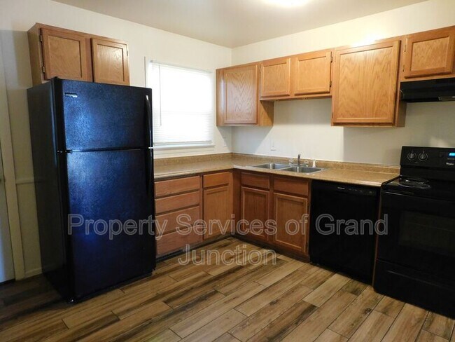 Foto del edificio - 2044 Bunting Ave