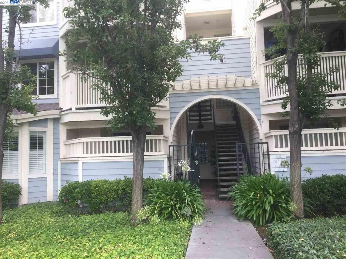 Primary Photo - 602 Arcadia Terrace