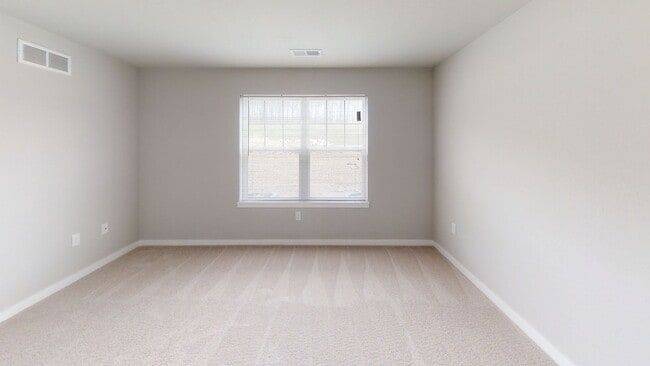 Foto del edificio - Condo Style Lower 2 Bedroom 2 Bathroom Apartment is Available