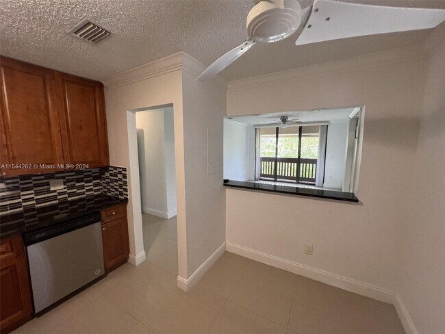Foto del edificio - 9346 Sable Ridge Cir